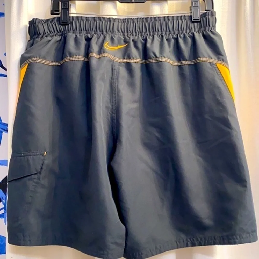 Nike Men’s Core Velocity Volley Shorts Swim Trunks Size Large